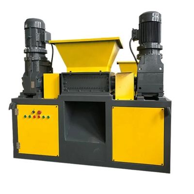 Máquina de trituração de tubos de madeira metálica e plástico Máquina de trituração de pneus de borracha leve
