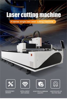 Máquina automática de corte a laser de fibra de alimentação Mesa de trabalho 1500 * 3000mm máquina de corte a laser de fibra de CNC