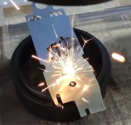 20W 30W 50W 100 Watts Metal aço inoxidável latão Mopa Fibra CNC Laser Marker